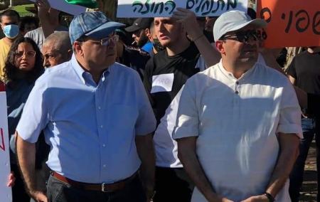 واخيرا: الكنيست تصوت مع اقتراح مخصصات بطالة للمستقلين للنائبين الطيبي وابو شحادة 